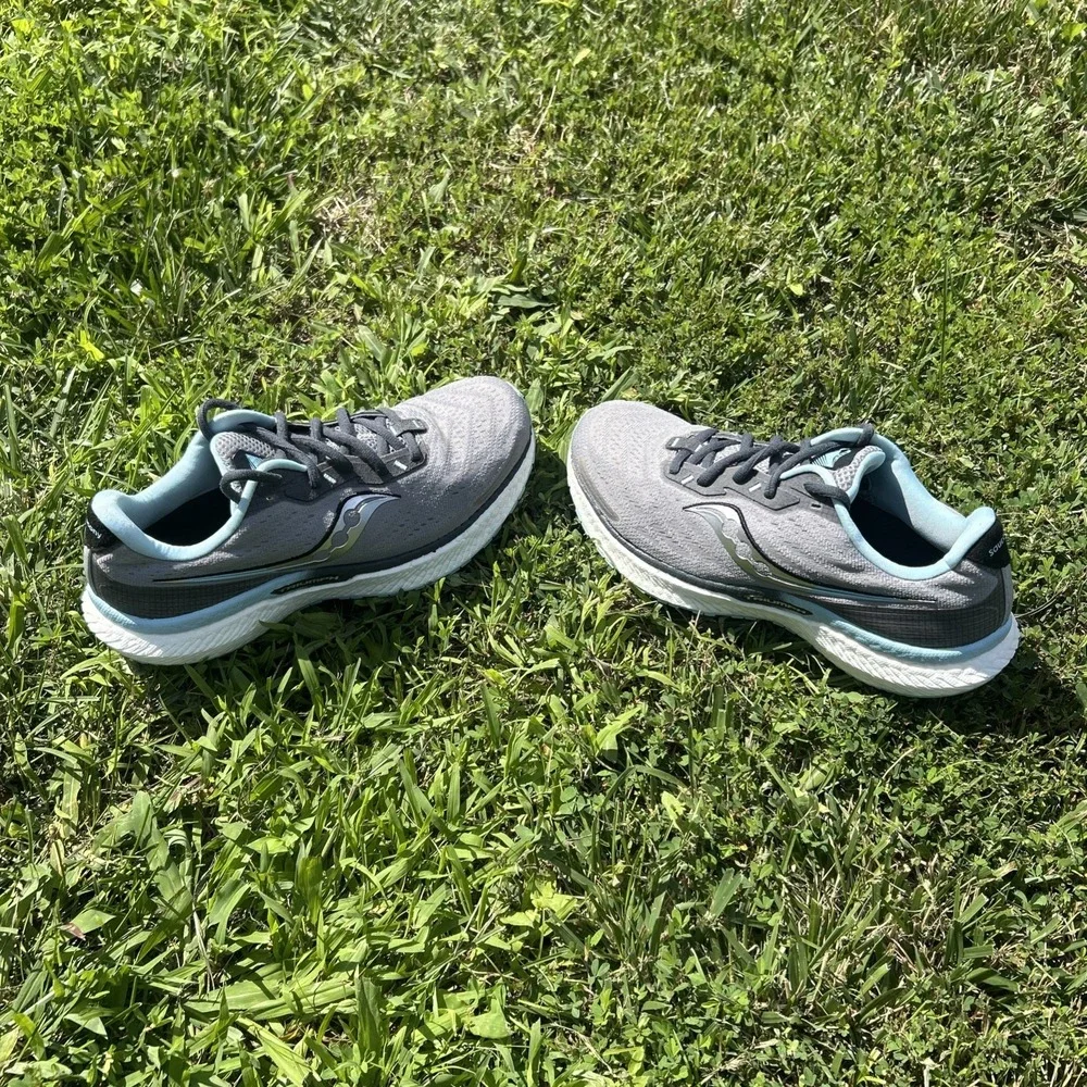 Saucony Triumph Teal Grey Athletic running jogging‎ shoes size 10 women